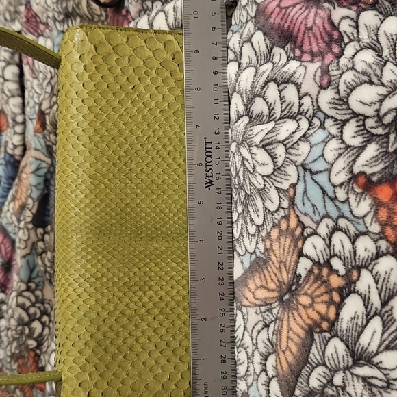 Tod's Yellow Python Hand Bag - Picture 12 of 13